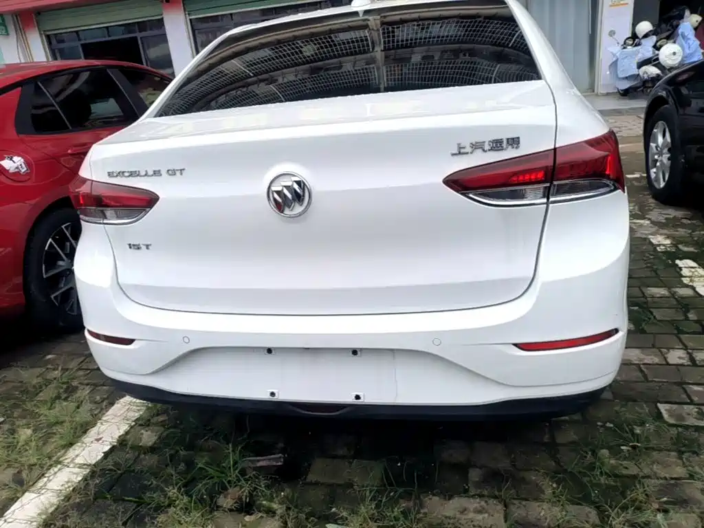 Buick Excelle 2019 — фото 6