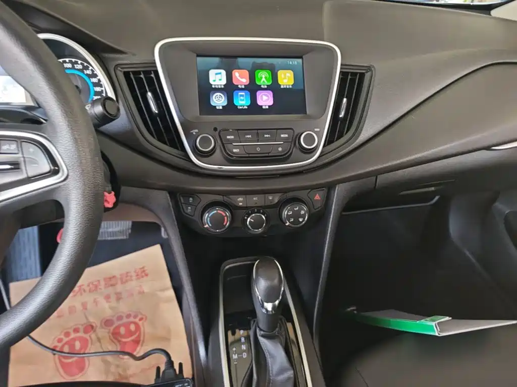 Chevrolet Cavalier 2019 — фото 13