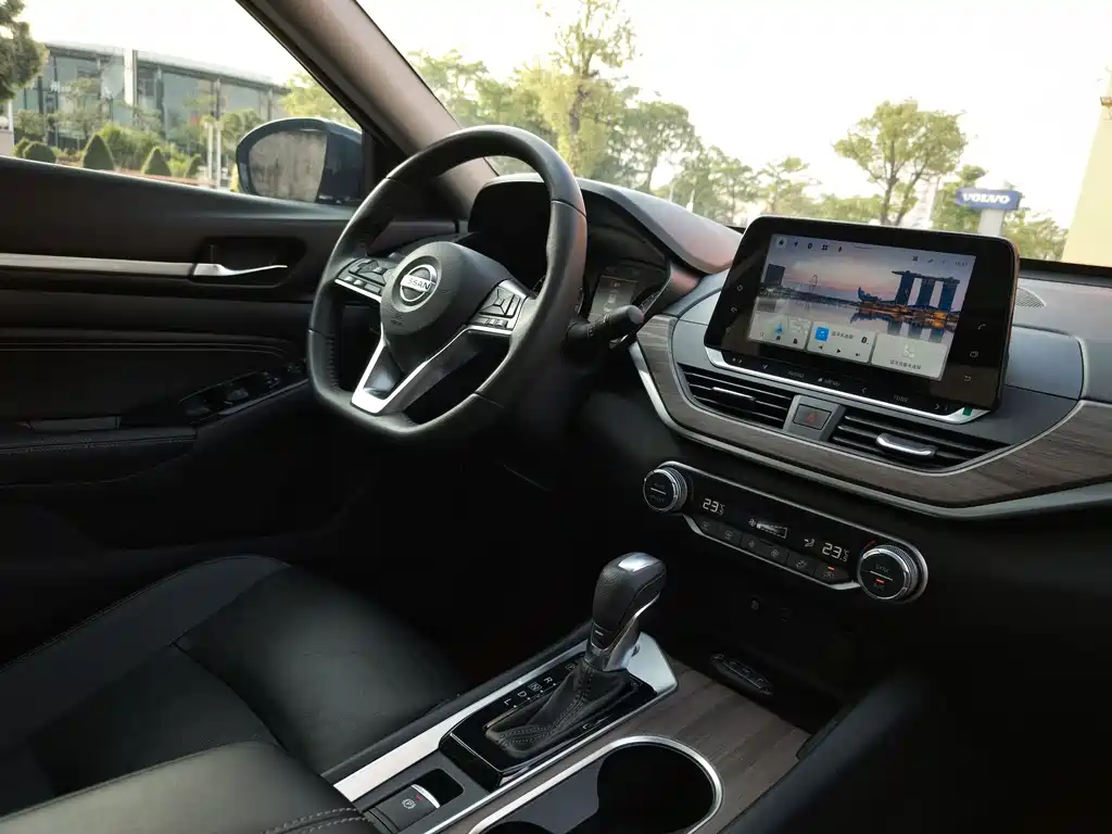 Nissan Teana 2022 — фото 16