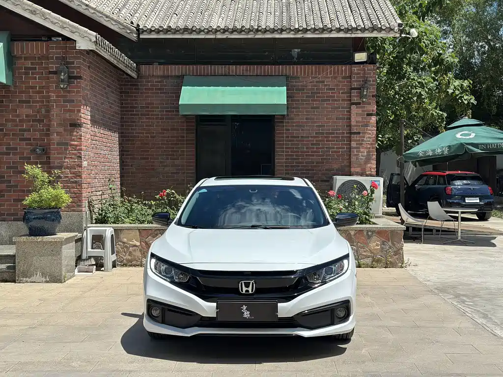 Honda Civic 2019 — фото 2