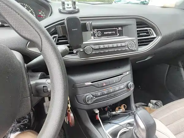 Peugeot 308S 2015