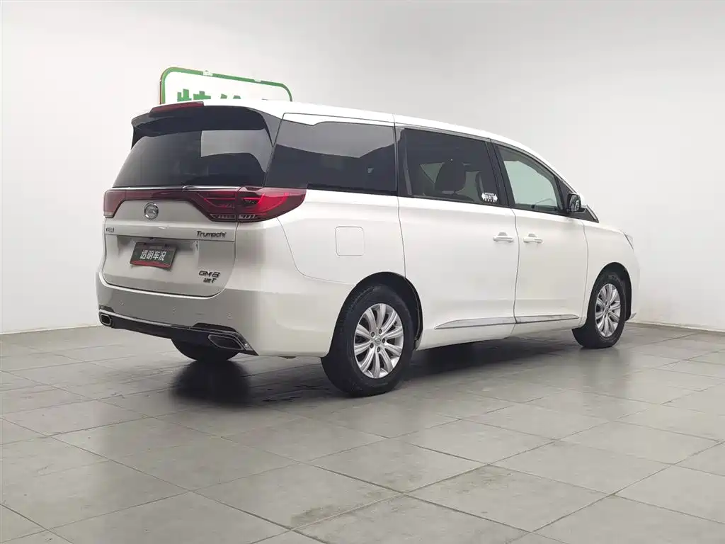 GAC Motor Trumpchi M8 2018 — фото 2