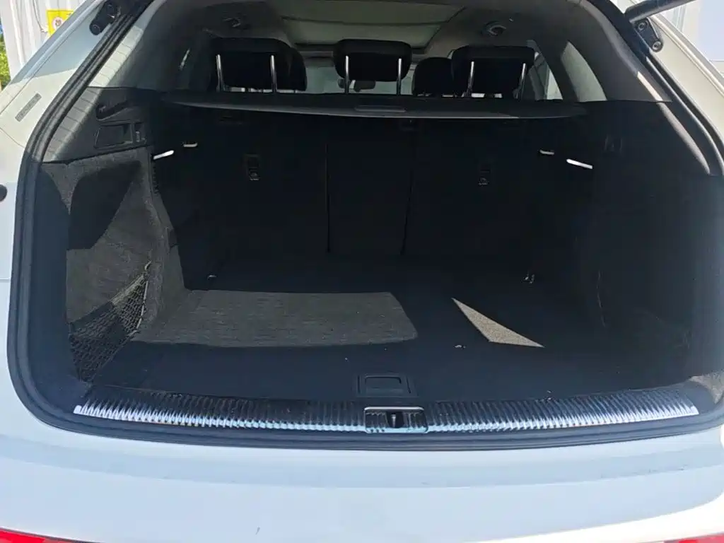 Audi Q5L 2018 — фото 19