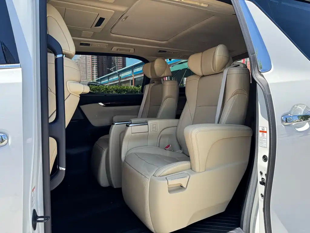 Toyota Alphard 2015 — фото 12