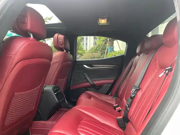 Maserati Ghibli 2016