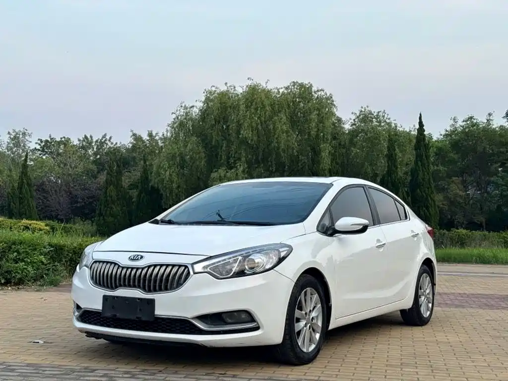 Kia K3 2016
