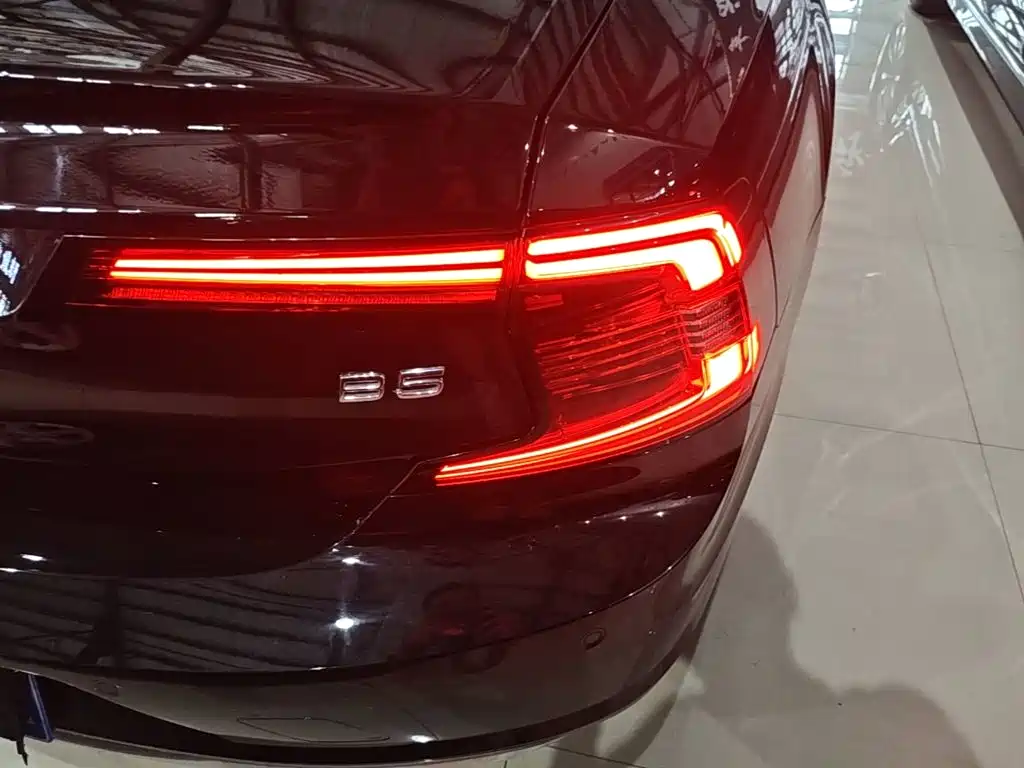 Volvo S90 2022 — фото 8