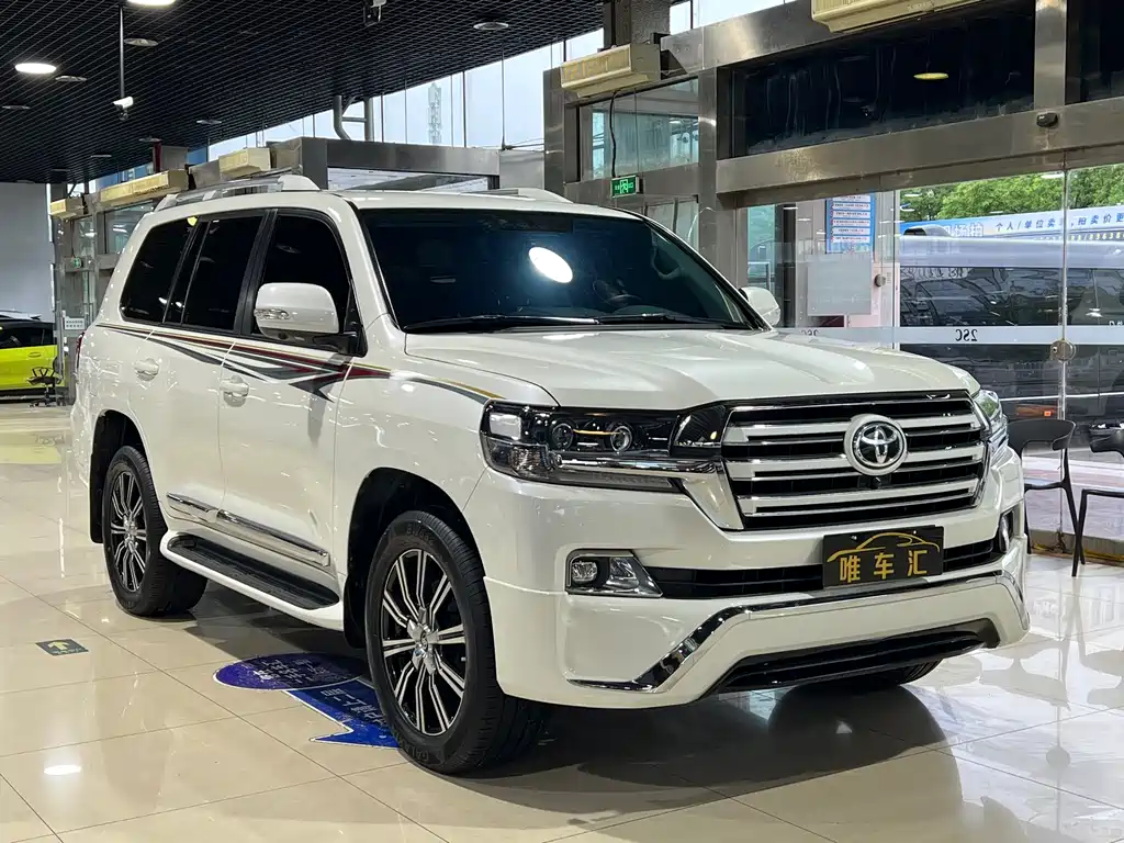 Toyota Land Cruiser 2019 — фото 3