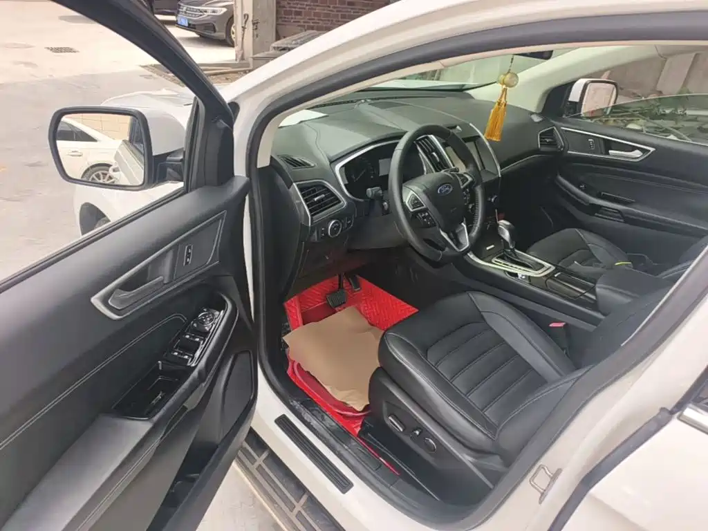 Ford Edge 2015 — фото 12