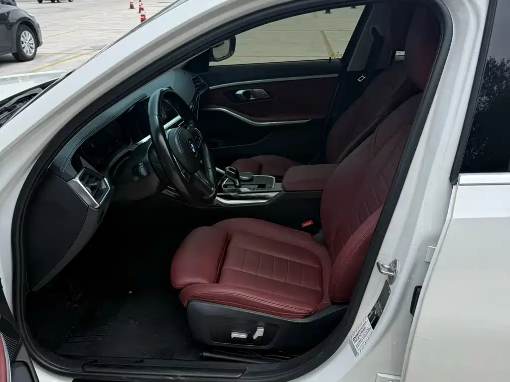 BMW 3 Series 2021
