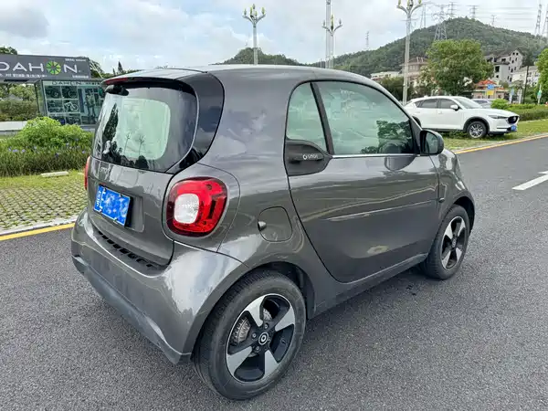 smart fortwo 2018