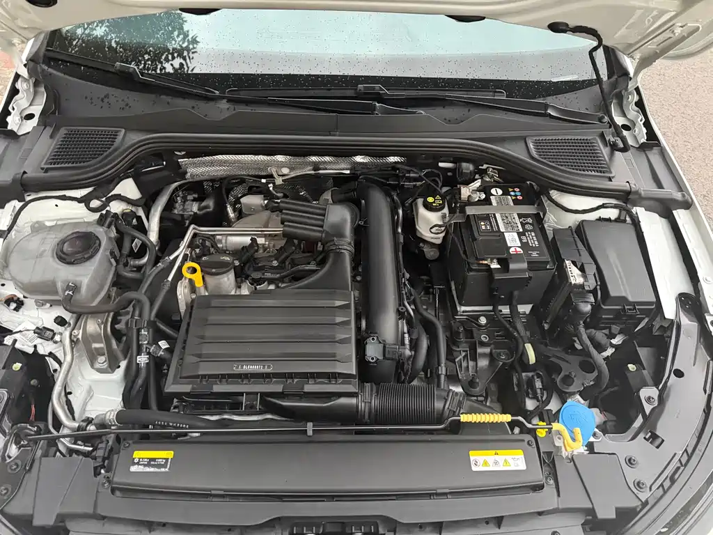 Volkswagen Golf 2023