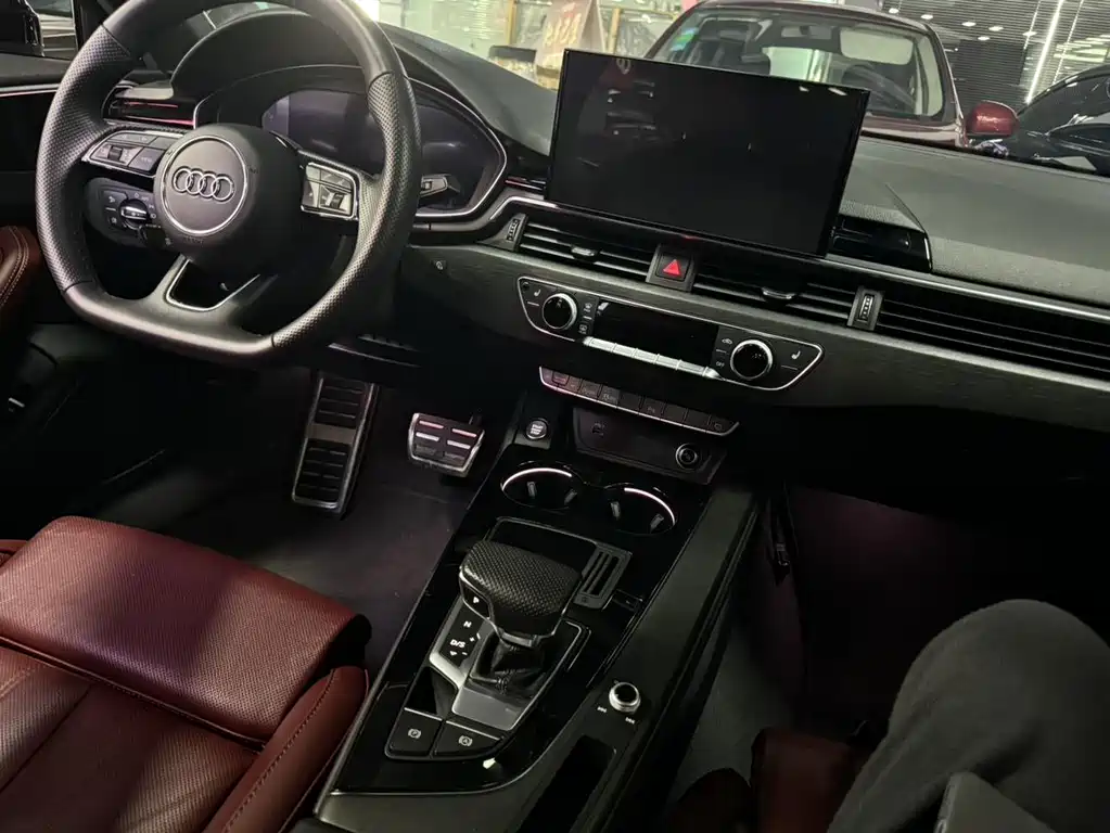 Audi A4L 2024