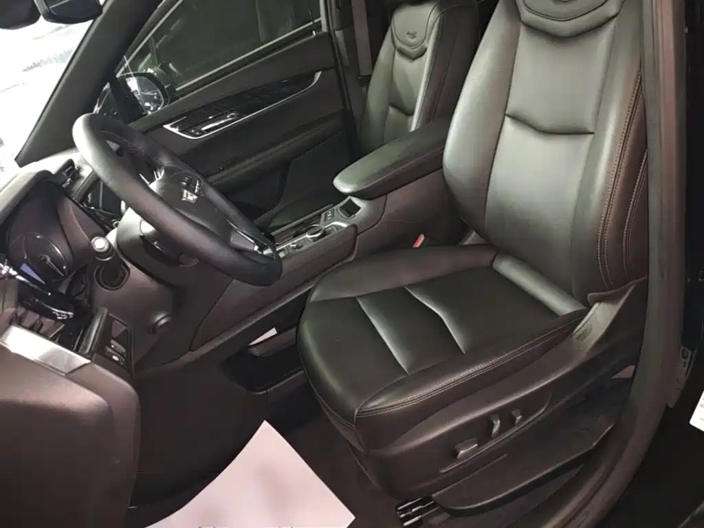 Cadillac XT6 2022 — фото 15