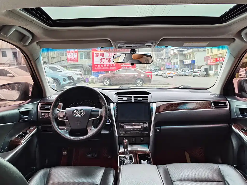 Toyota Camry 2017