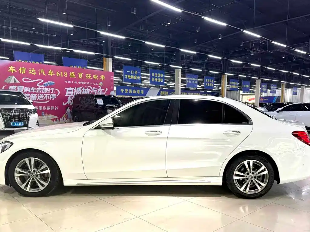 Mercedes-Benz C-Class 2018
