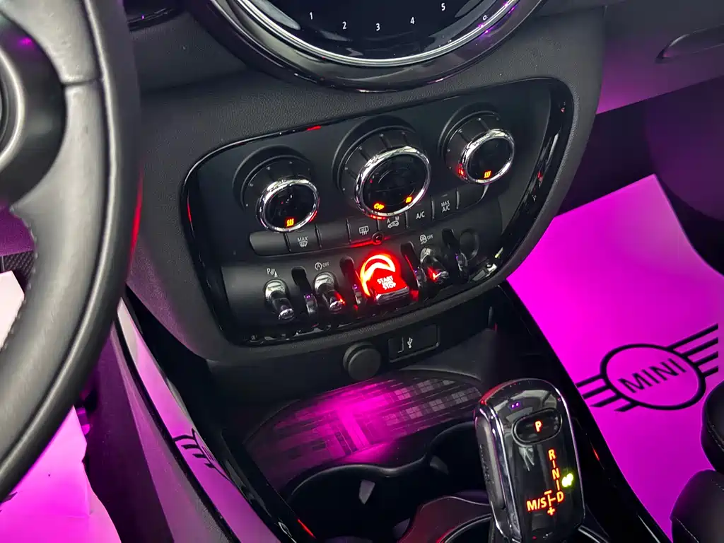 MINI Clubman 2021 — фото 10