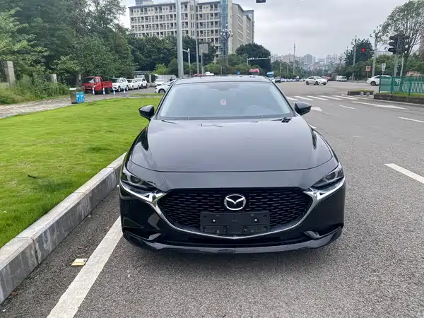 Mazda 3 Axela 2021