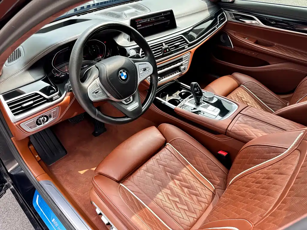 BMW 7 Series 2020 — фото 14
