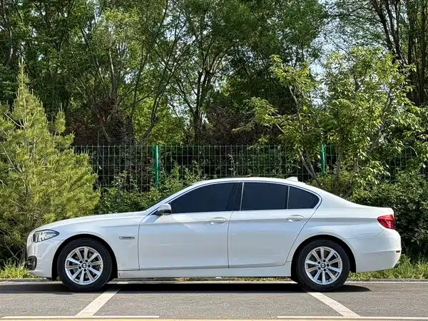 BMW 5 Series 2016
