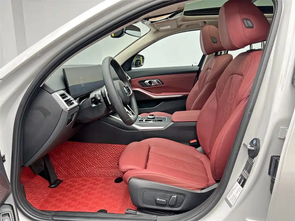 BMW 3 Series 2025 — фото 14