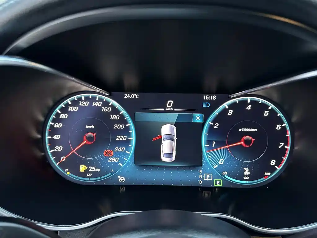 Mercedes-Benz C-Class 2022 — фото 12
