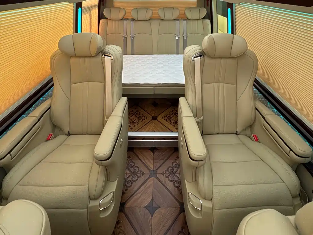 Toyota Coaster 2020 — фото 21