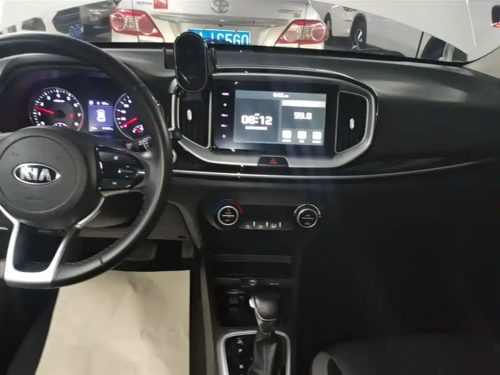 Kia KX1 2019 — фото 13