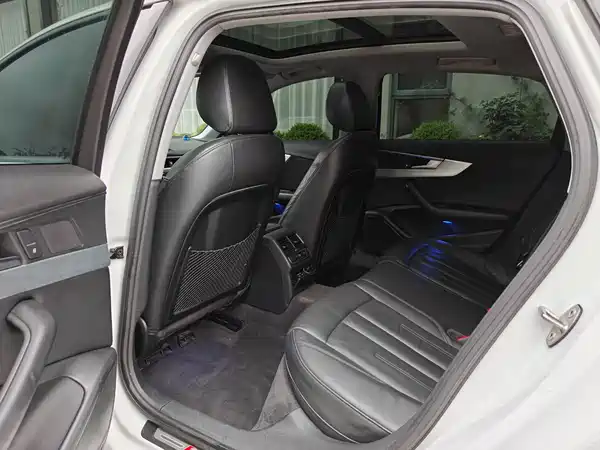 Audi A4L 2019