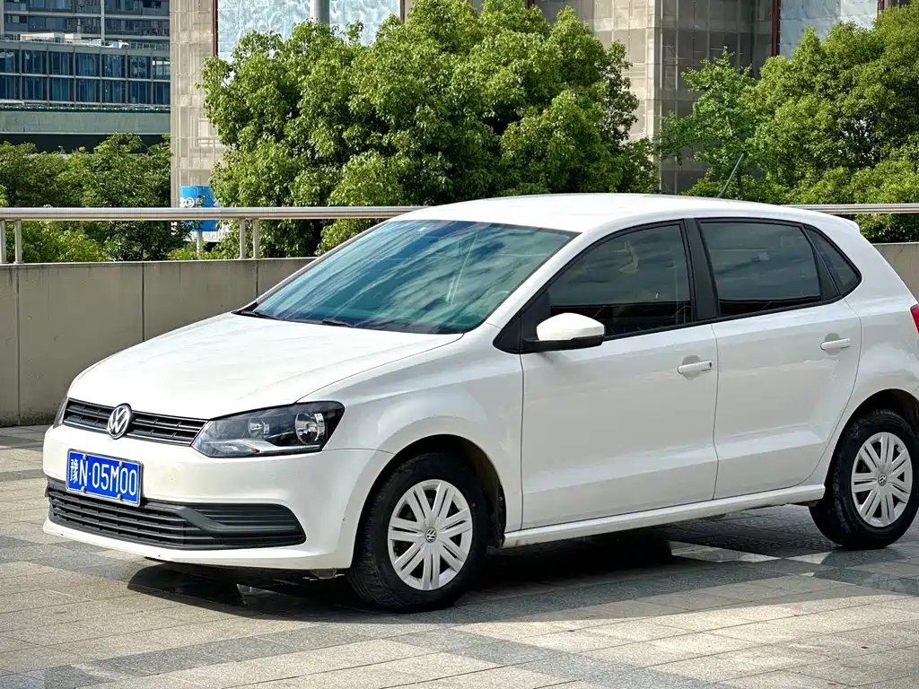 Volkswagen Polo 2017 — фото 1