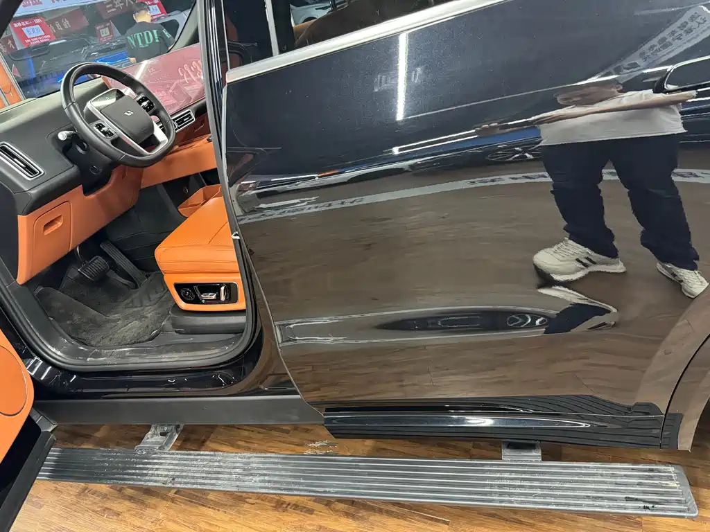 Li Auto Li L8 2025