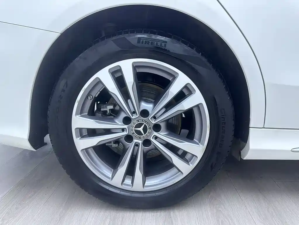 Mercedes-Benz C-Class 2022 — фото 13