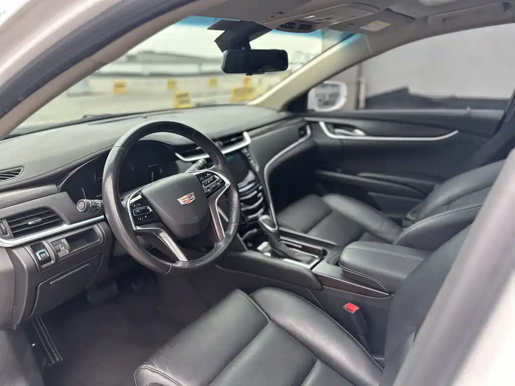 Cadillac XTS 2019 — фото 16
