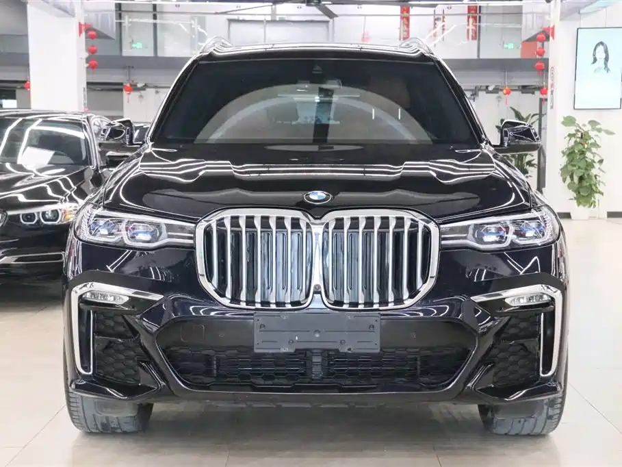 BMW X7 2022 — фото 2