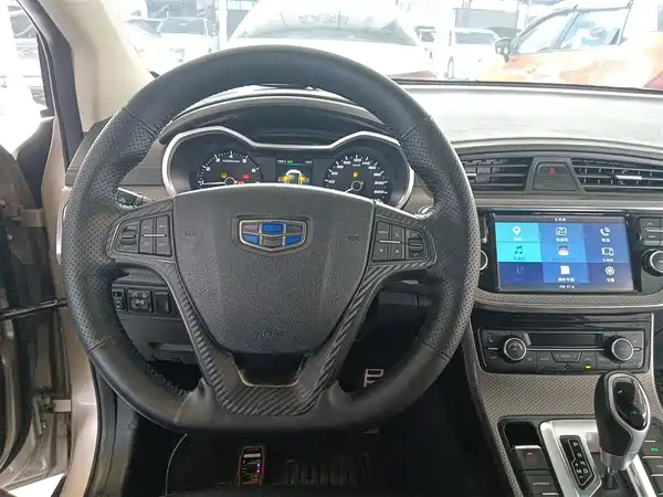 Geely Emgrand GS 2016