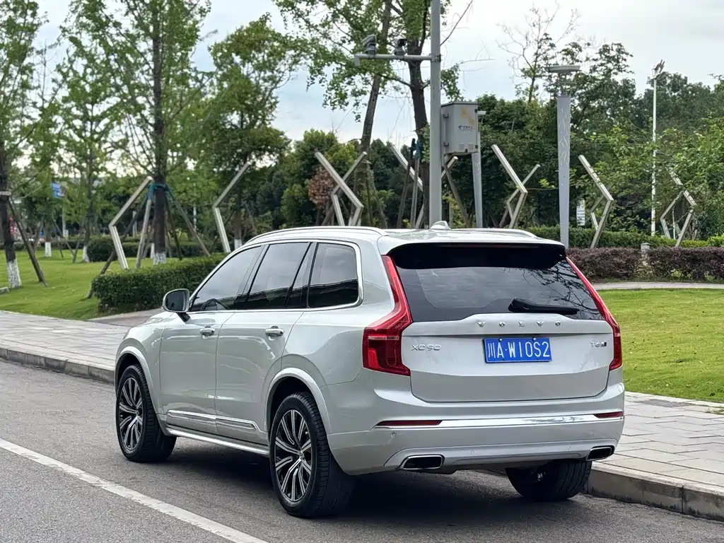 Volvo XC90 2020 — фото 15