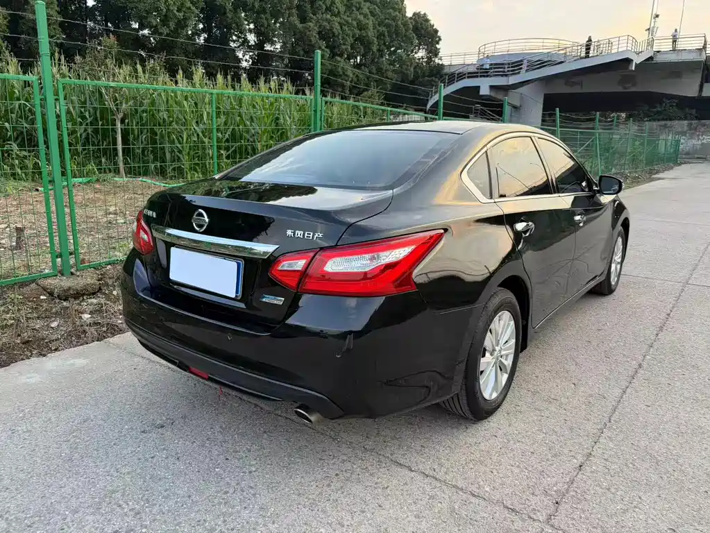 Nissan Teana 2018 — фото 18