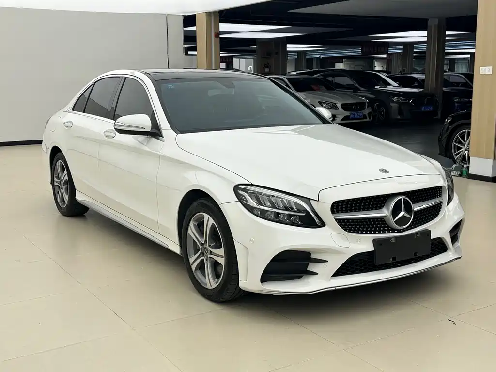 Mercedes-Benz C-Class 2020 — фото 10