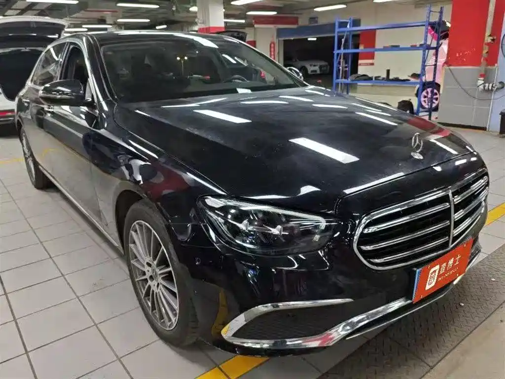 Mercedes-Benz E-Class 2022 — фото 2