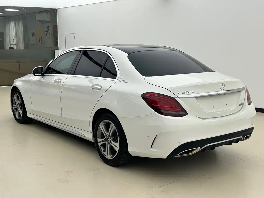 Mercedes-Benz C-Class 2020 — фото 26