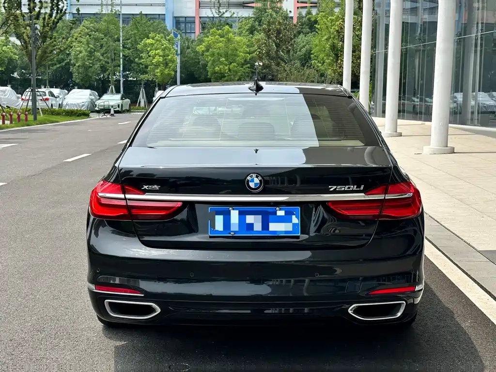 BMW 7 Series 2016