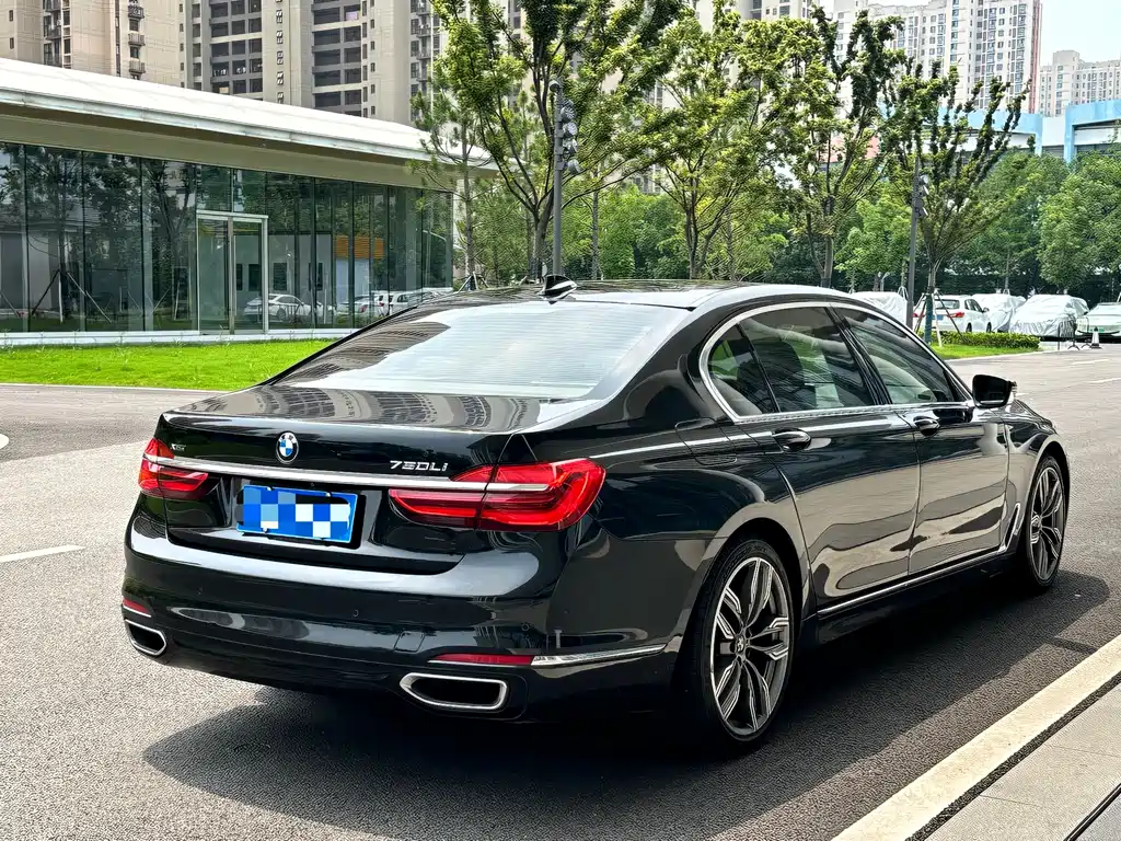 BMW 7 Series 2016