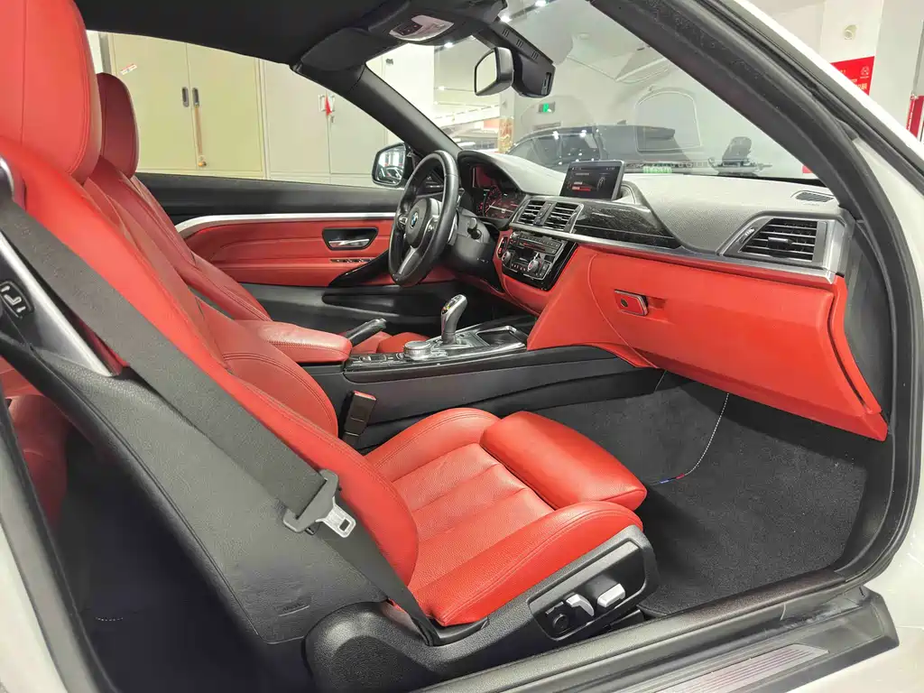 BMW 4 Series 2018 — фото 19