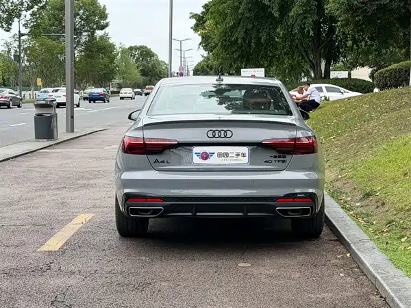 Audi A4L 2025