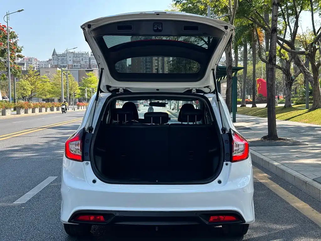 Honda Jade 2014