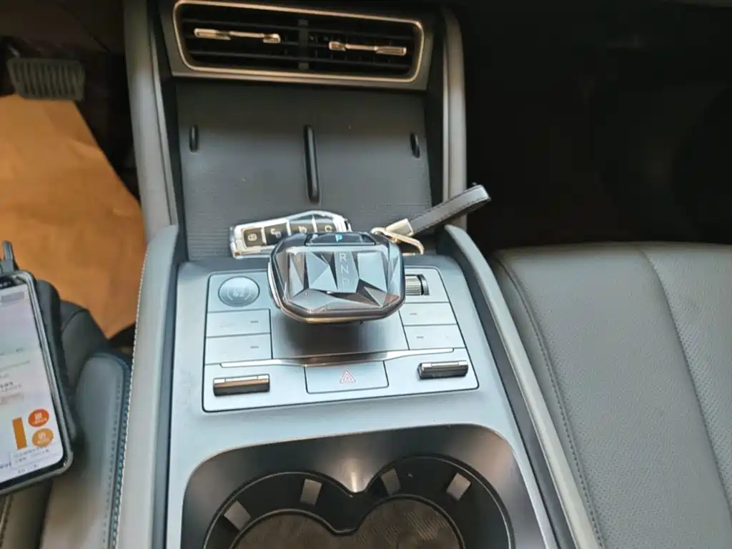 BYD Qin L 2025 — фото 10