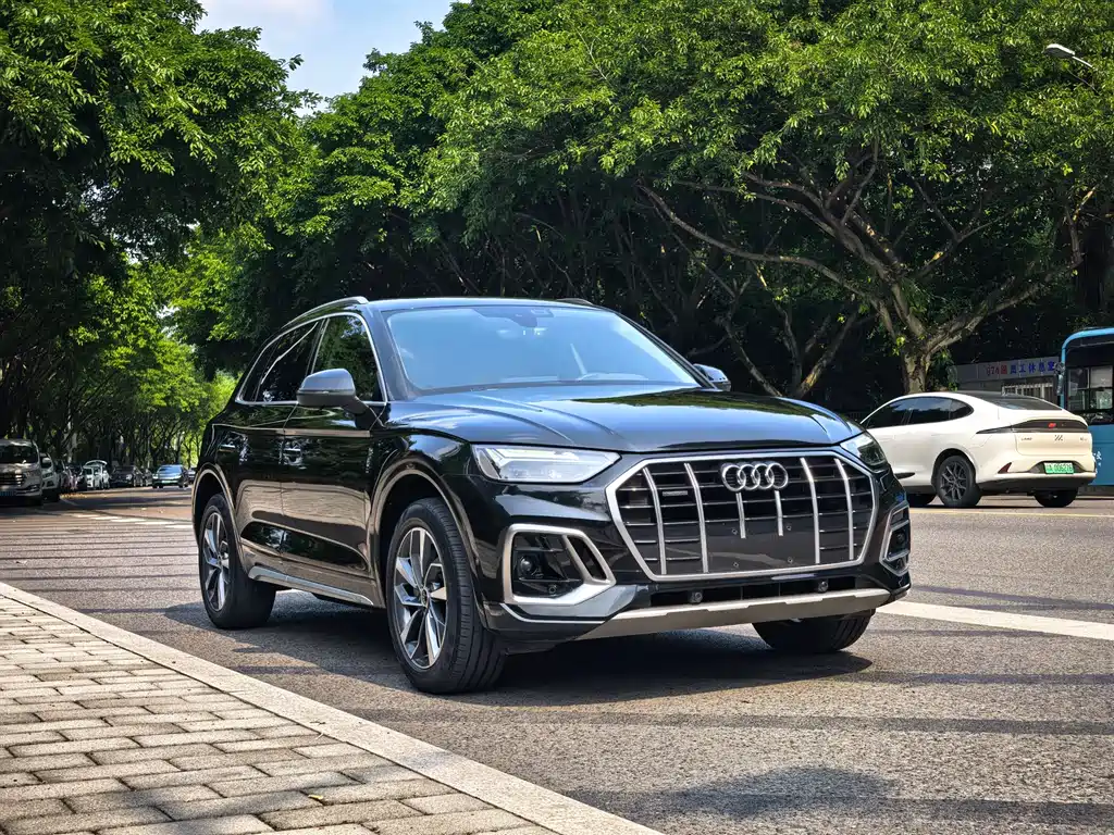 Audi Q5L 2022 — фото 2