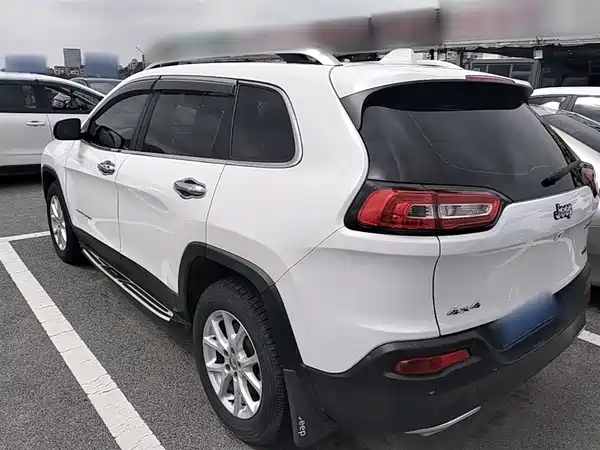Jeep Cherokee 2016