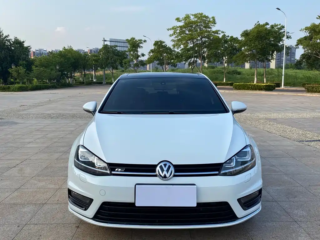 Volkswagen Golf 2016