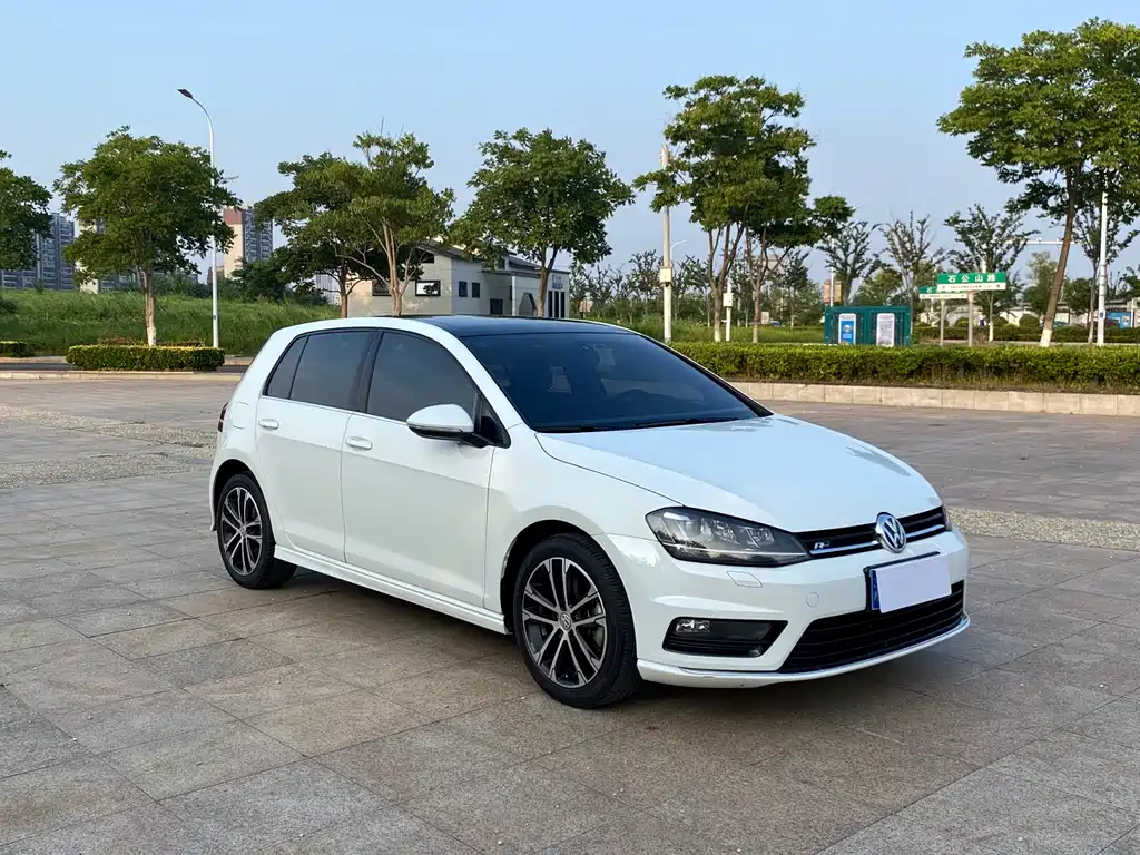 Volkswagen Golf 2016